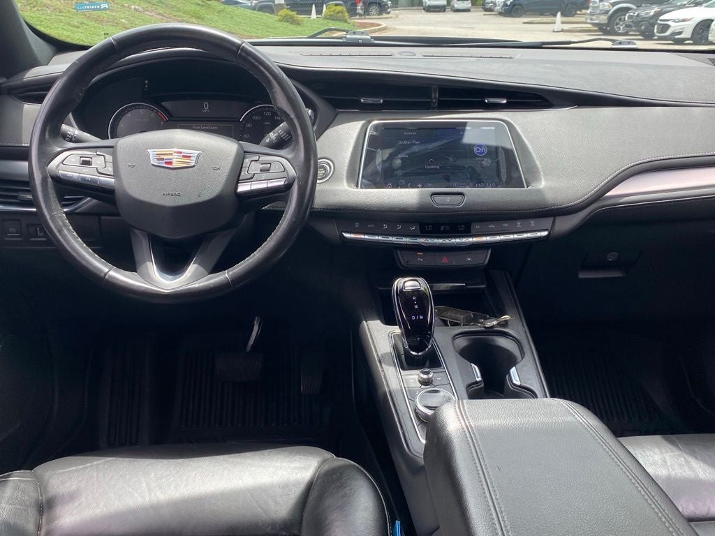 2023 Cadillac XT4 Premium Luxury