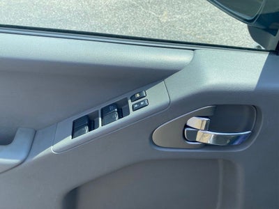 2016 Nissan Frontier SV