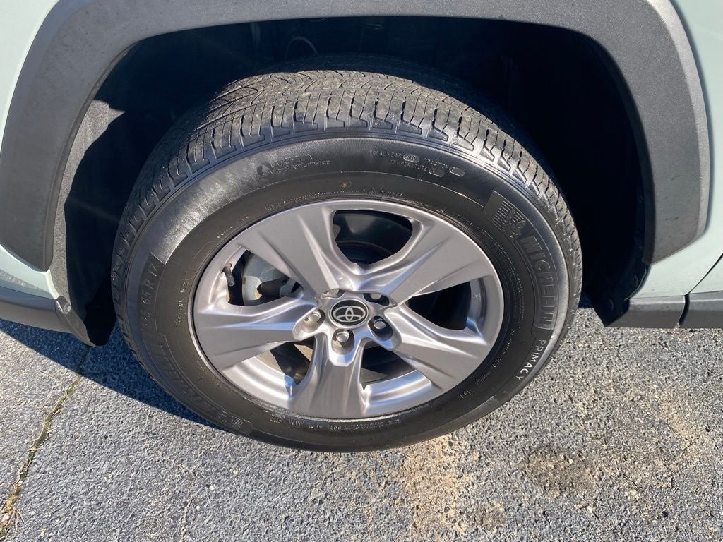 2022 Toyota RAV4 XLE