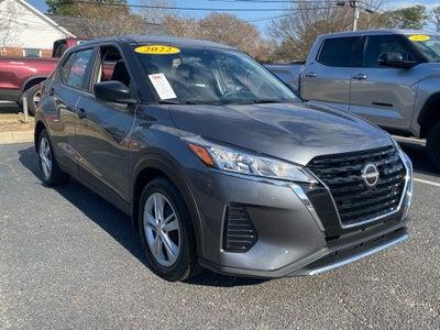 2022 Nissan Kicks S