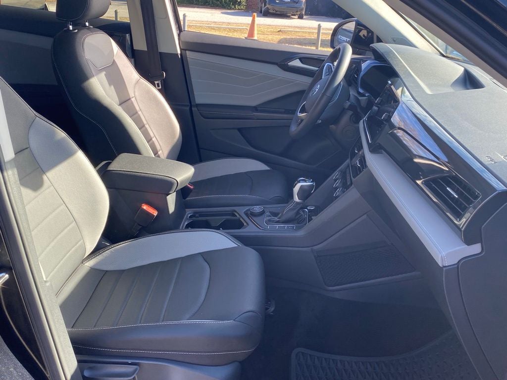 2024 Volkswagen Taos 1.5T SEL