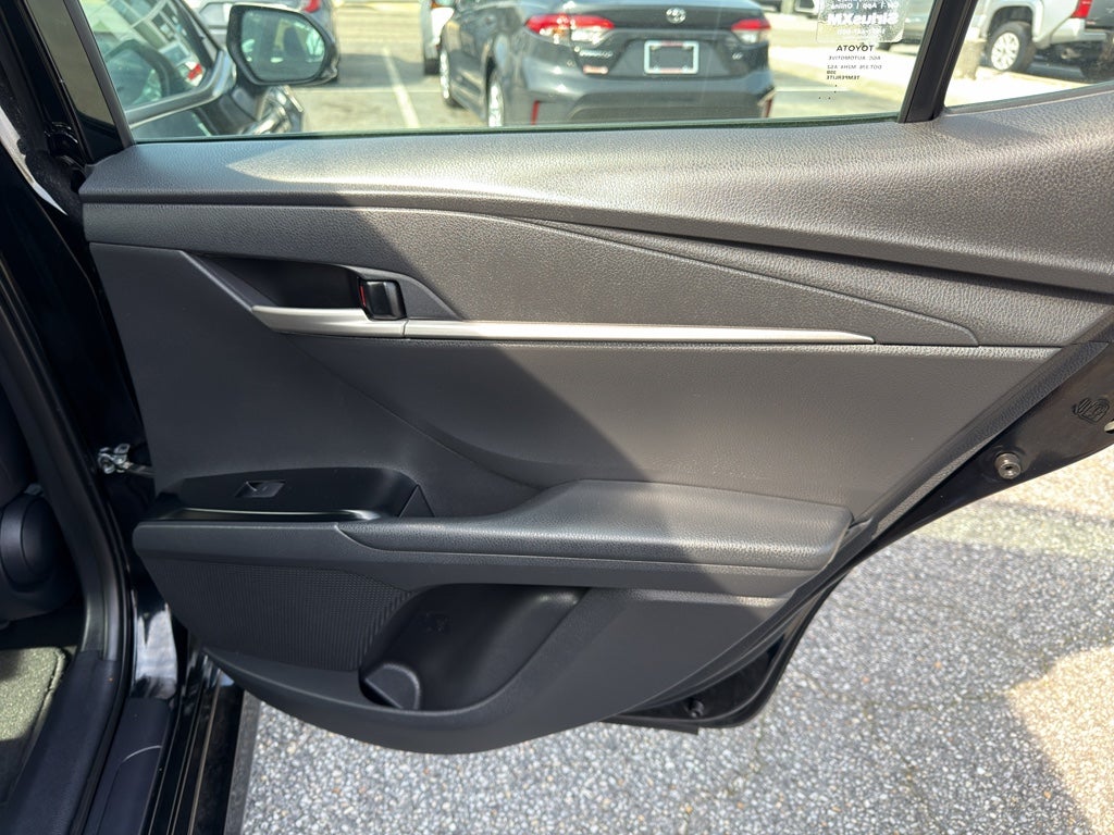 2025 Toyota Camry Hybrid LE