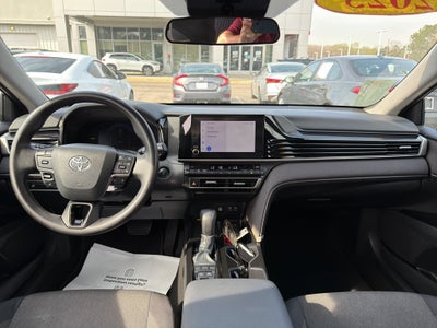 2025 Toyota Camry Hybrid LE