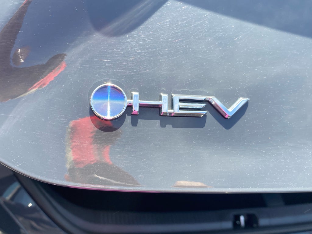 2025 Toyota Camry Hybrid SE