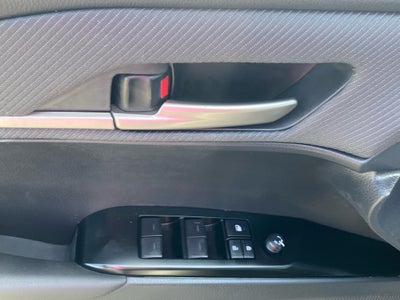 2025 Toyota Camry Hybrid SE