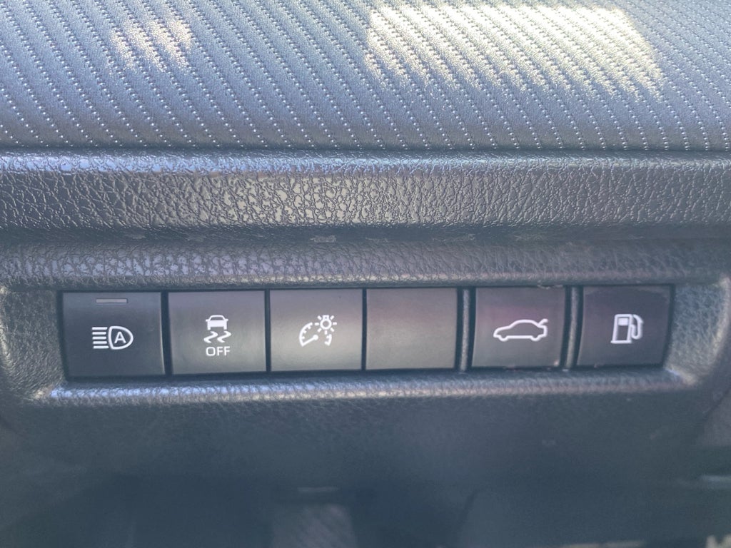 2025 Toyota Camry Hybrid SE