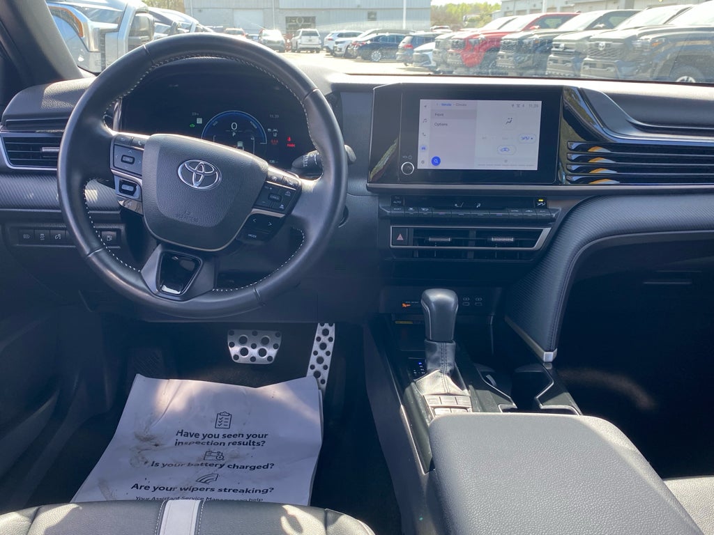 2025 Toyota Camry Hybrid SE