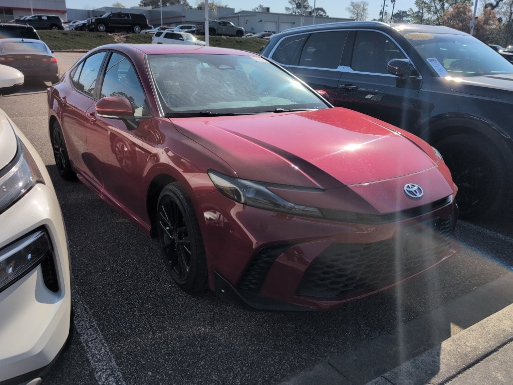 2025 Toyota Camry Hybrid SE