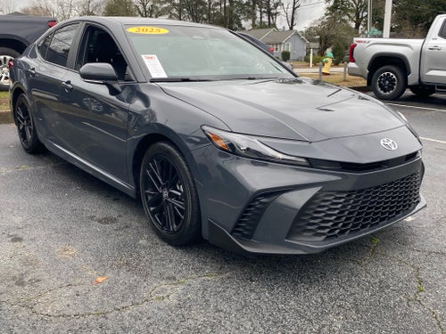2025 Toyota Camry Hybrid SE