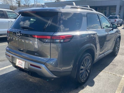 2025 Nissan Pathfinder SL