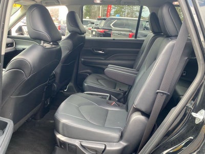 2025 Toyota Grand Highlander XLE