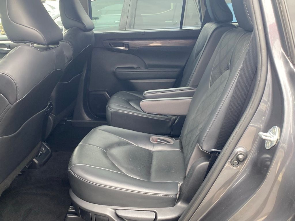 2020 Toyota Highlander Platinum