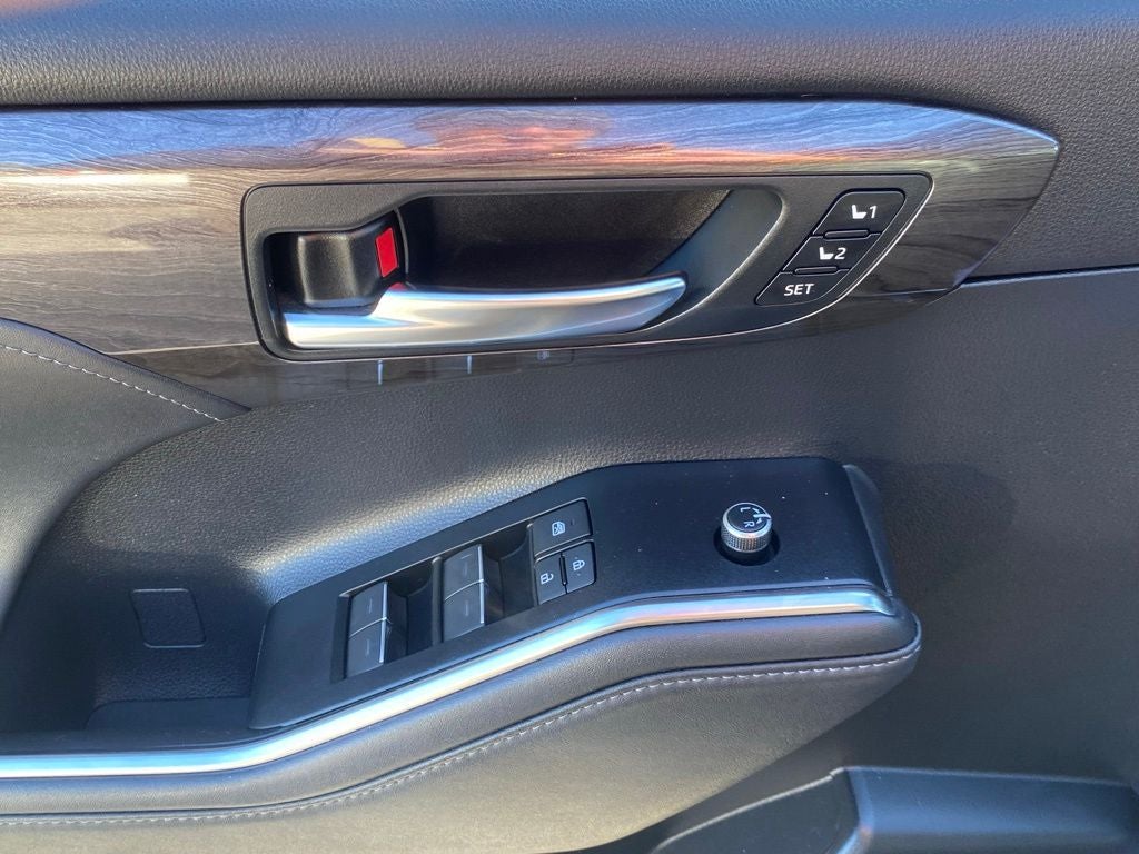 2020 Toyota Highlander Platinum