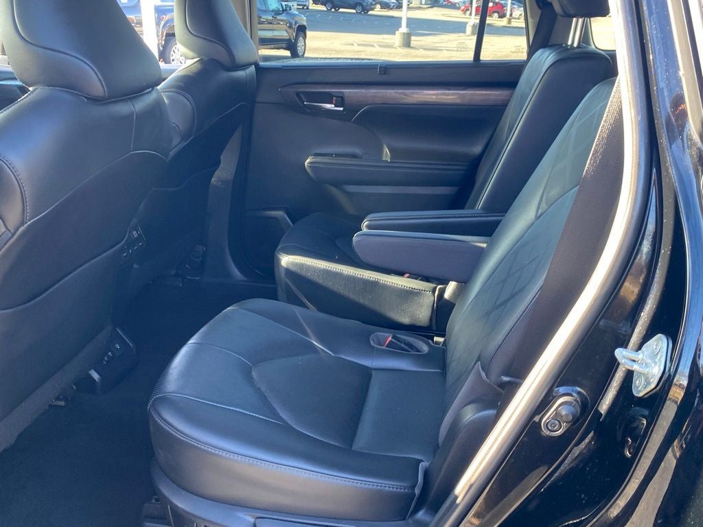 2020 Toyota Highlander Platinum