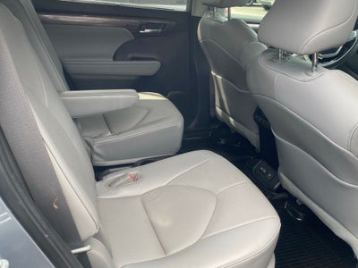 2022 Toyota Highlander XSE