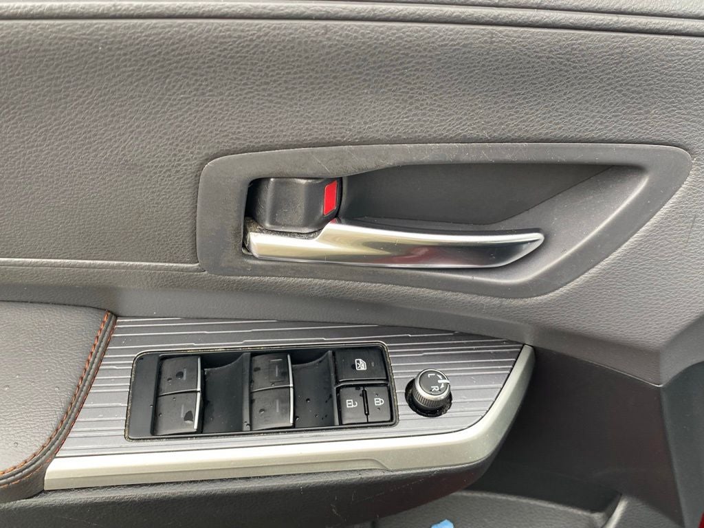 2022 Toyota Sienna XSE 7 Passenger
