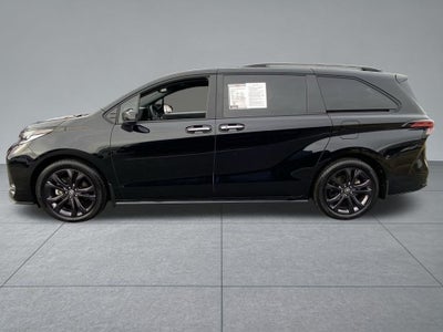2025 Toyota Sienna XSE 7 Passenger