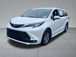 2025 Toyota Sienna XLE 8 Passenger