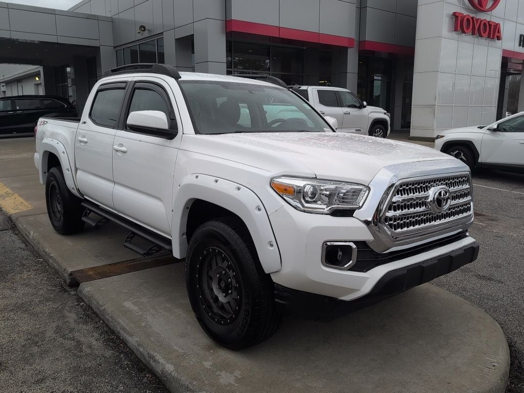2017 Toyota Tacoma SR