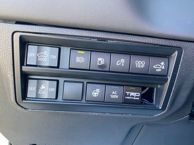 2023 Toyota Tundra Hybrid Platinum