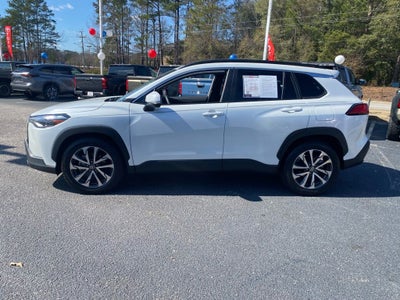 2024 Toyota Corolla Cross XLE