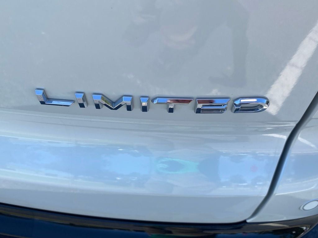 2025 Toyota Crown Signia Limited