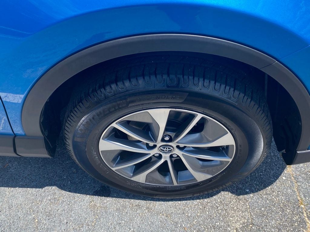2016 Toyota RAV4 Hybrid XLE