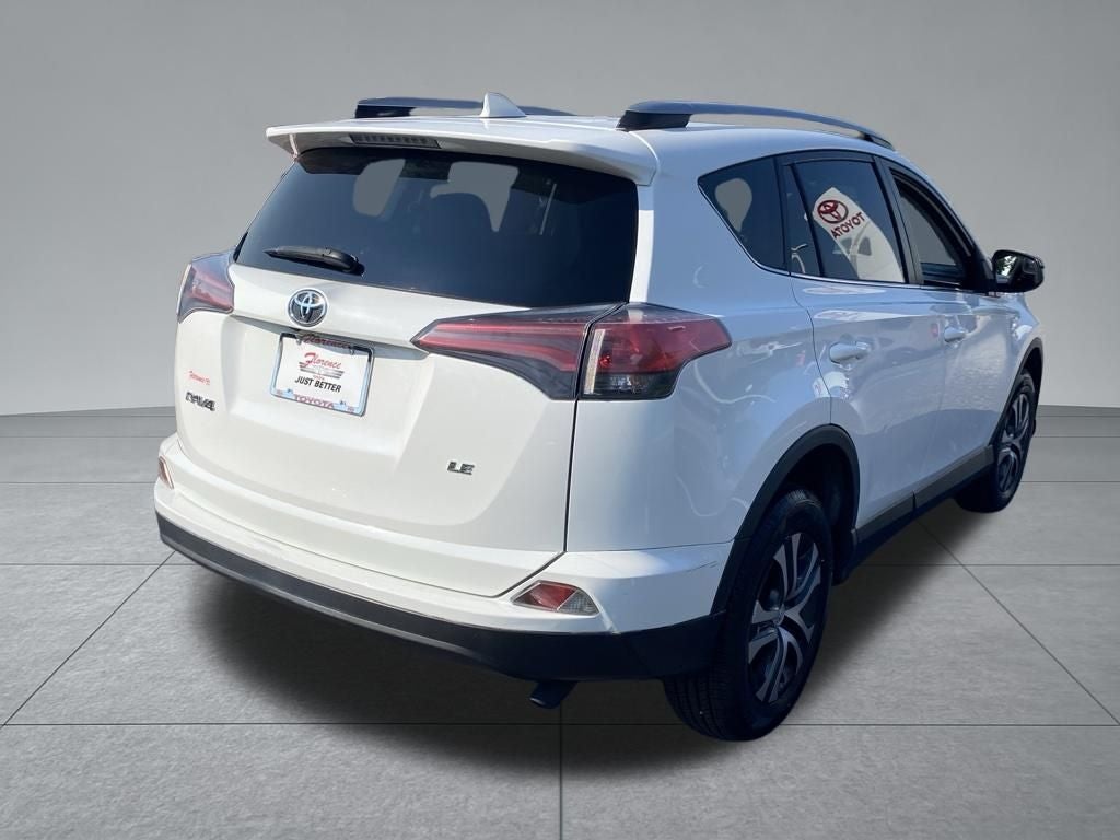 2017 Toyota RAV4 LE