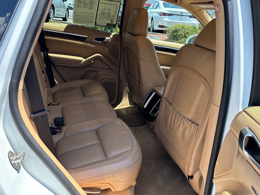 2016 Porsche Cayenne Base