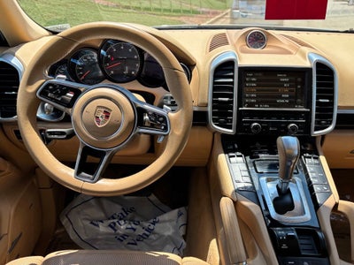 2016 Porsche Cayenne Base