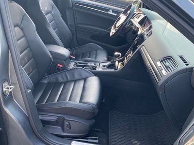 2019 Volkswagen Golf R DCC & Navigation 4Motion