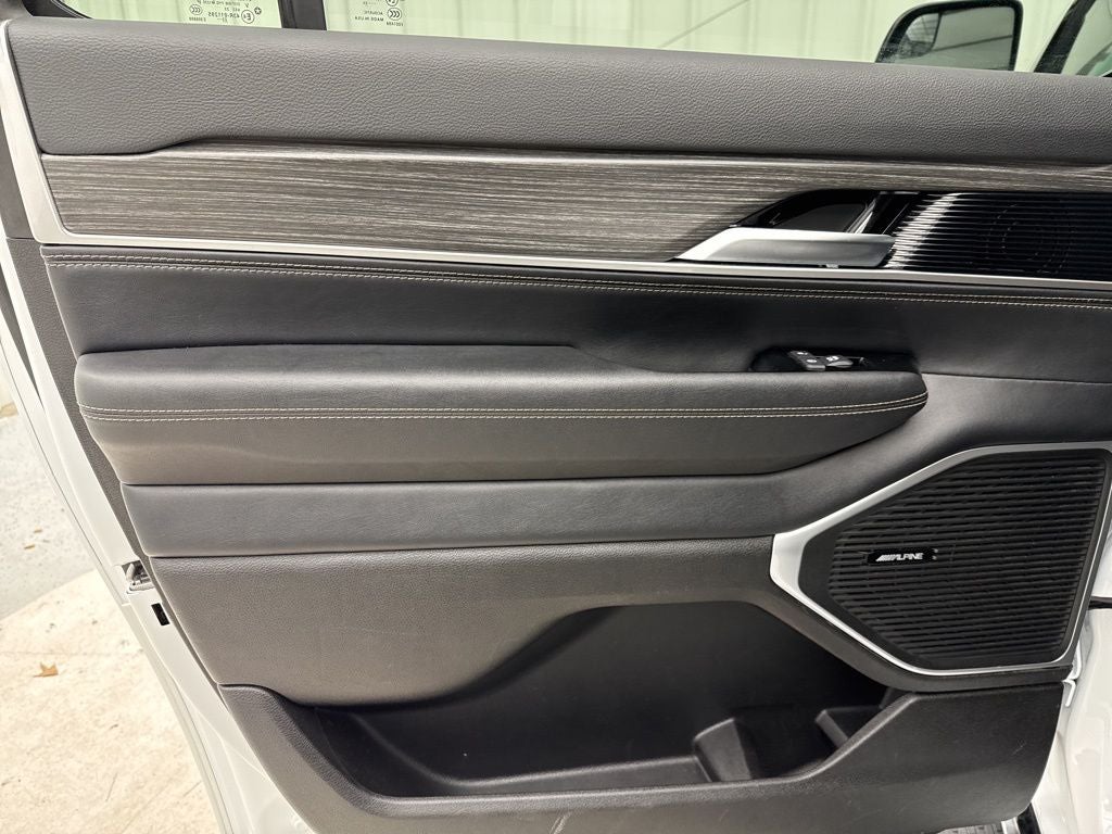 2024 Jeep Wagoneer L Series II