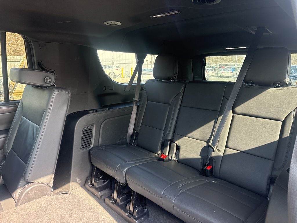 2024 Chevrolet Suburban LT