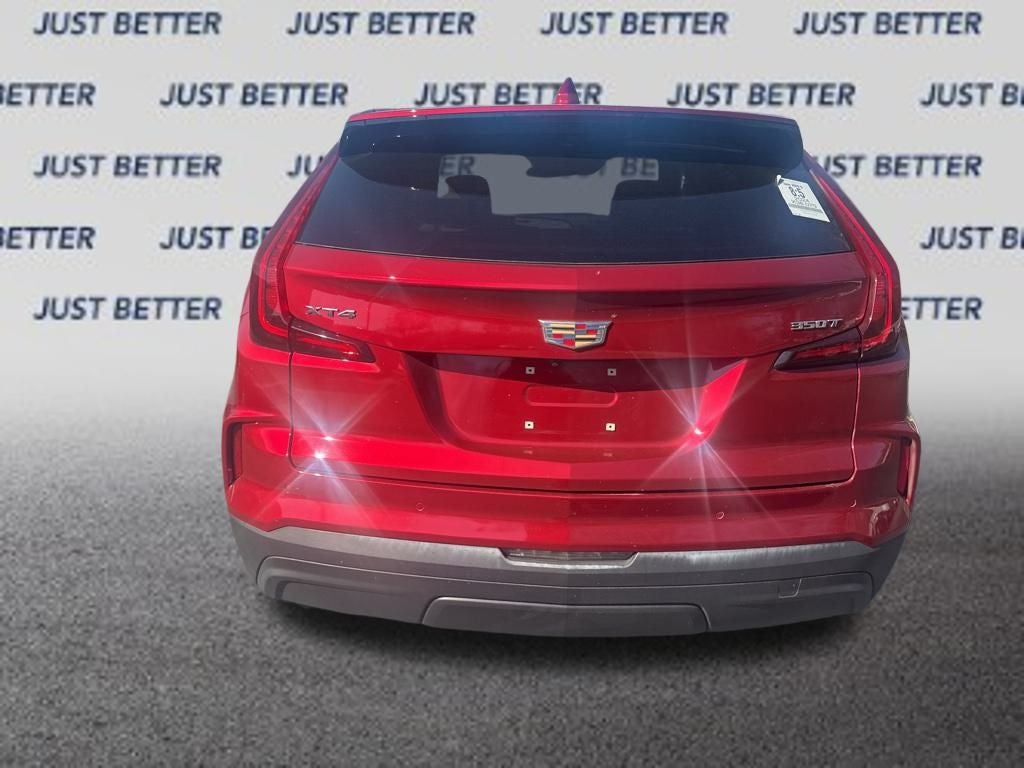 2024 Cadillac XT4 Luxury