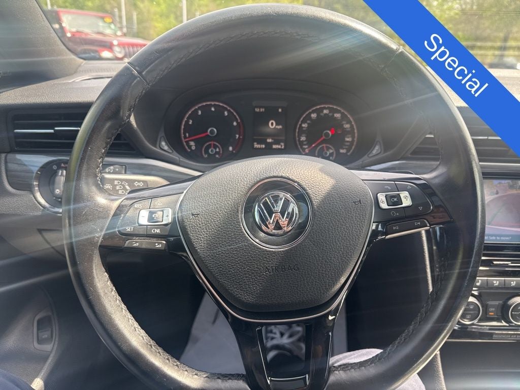 2021 Volkswagen Passat 2.0T R-Line