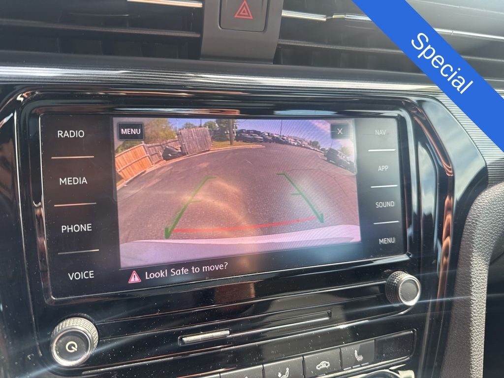 2021 Volkswagen Passat 2.0T R-Line