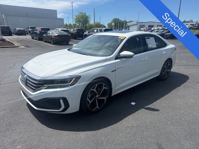 2021 Volkswagen Passat 2.0T R-Line