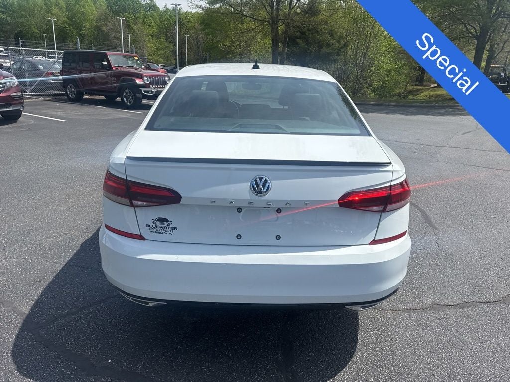 2021 Volkswagen Passat 2.0T R-Line