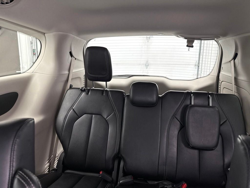 2024 Chrysler Pacifica Hybrid Select