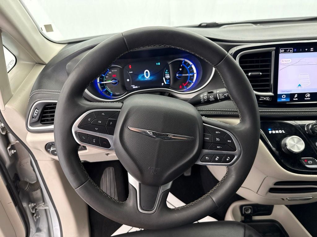 2024 Chrysler Pacifica Hybrid Select
