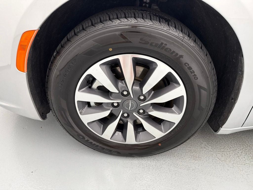 2024 Chrysler Pacifica Hybrid Select