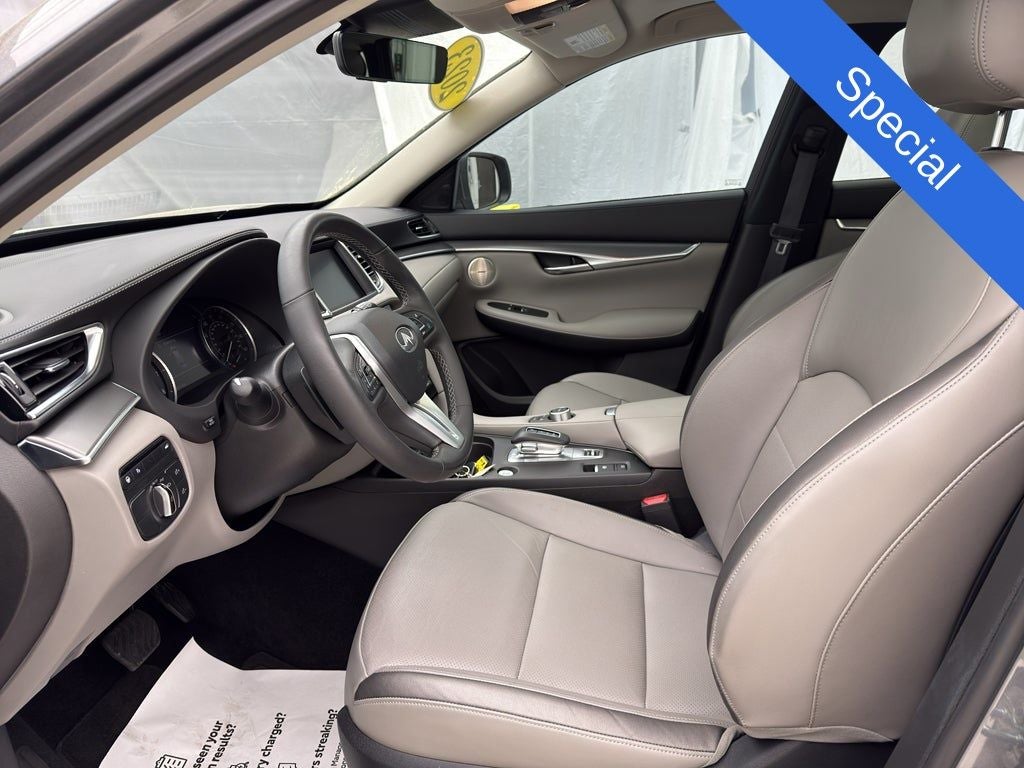2023 INFINITI QX50 LUXE