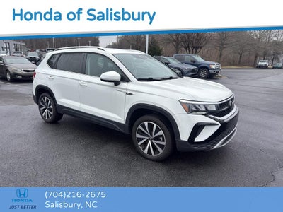 2024 Volkswagen Taos SE