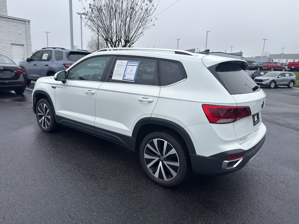 2024 Volkswagen Taos SE