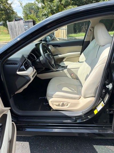 2022 Toyota Camry Hybrid XLE