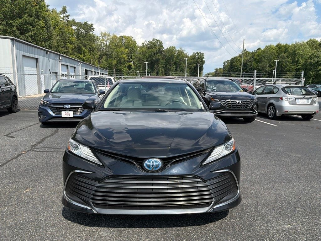 2022 Toyota Camry Hybrid XLE
