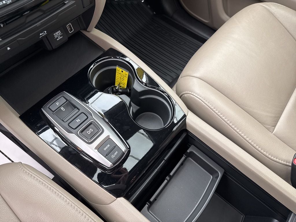 2022 Honda Pilot Touring 8-Passenger