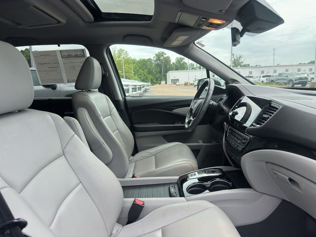 2021 Honda Pilot Touring 8 Passenger