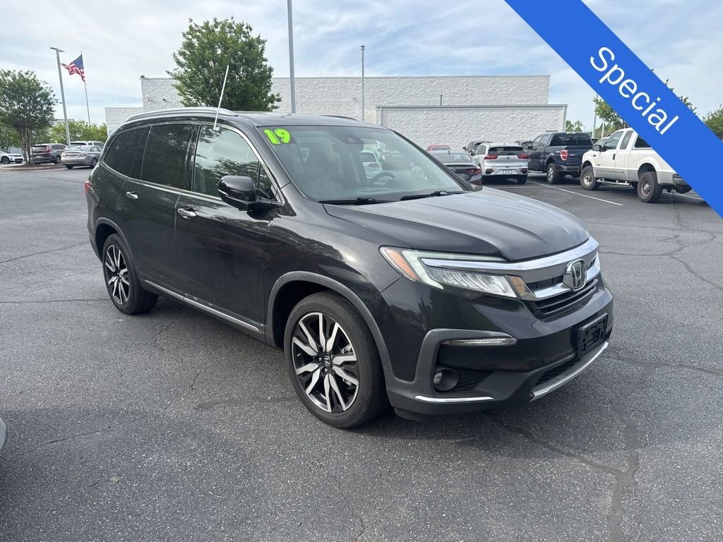 2019 Honda Pilot Touring 8 Passenger