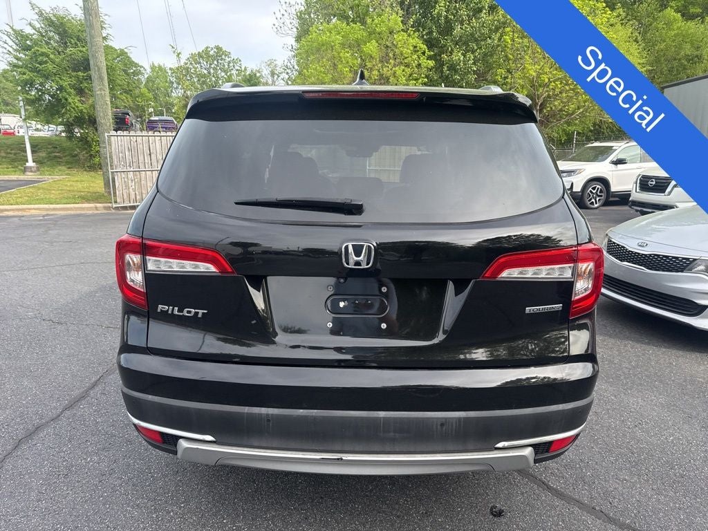 2019 Honda Pilot Touring 8 Passenger
